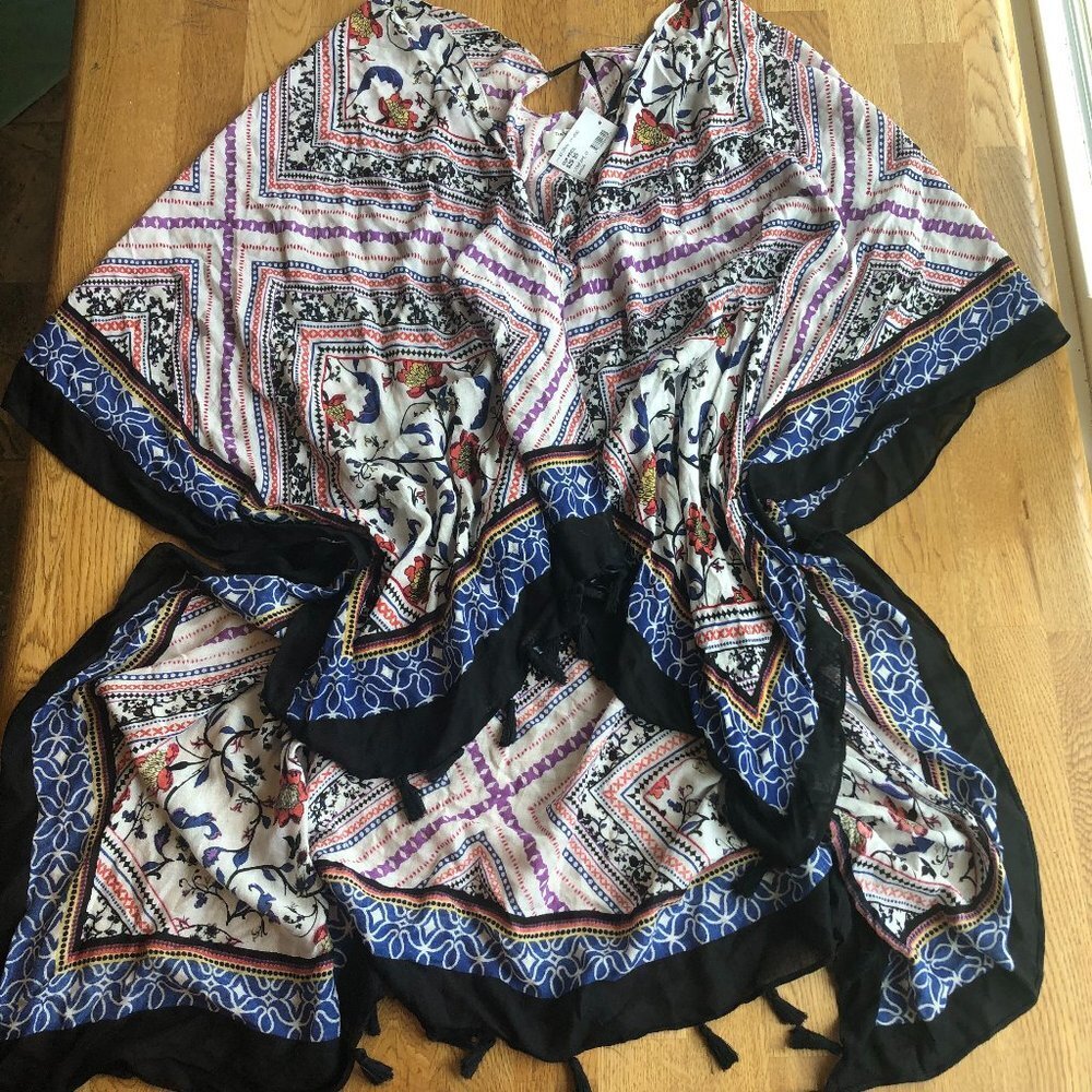 David and Young Boho Tassel Shawl NWT